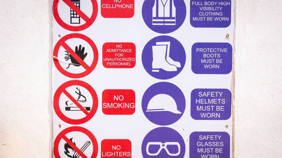 Norma Regulamentadora 26 - Sinalização de segurança