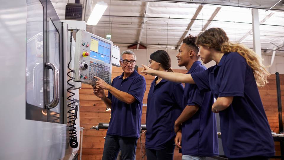 Treinamento para trabalhar seguro com eletricidade