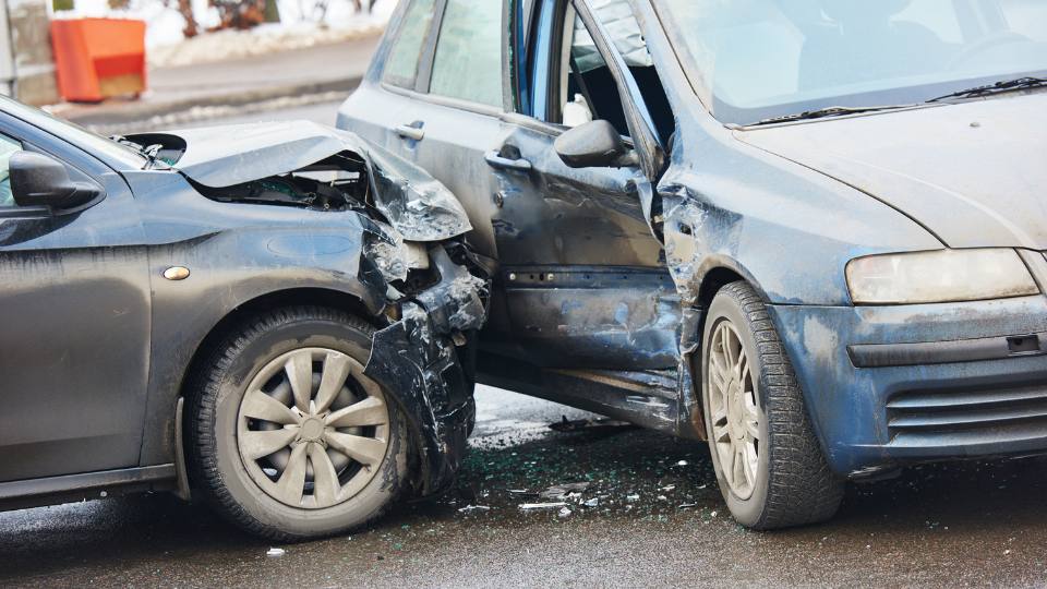 Acidentes de carro aumentam durante o Carnaval